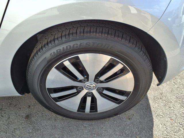 used 2016 Volkswagen e-Golf car, priced at $13,995