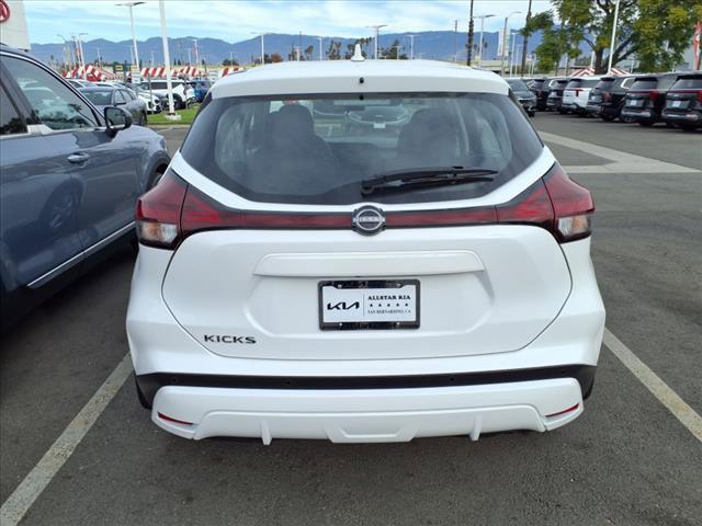 used 2023 Nissan Kicks car