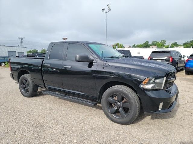 used 2019 Ram 1500 Classic car, priced at $27,218