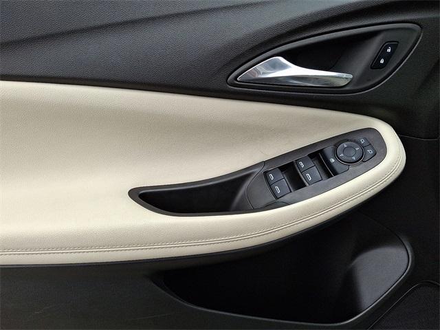 new 2025 Buick Encore GX car, priced at $28,884