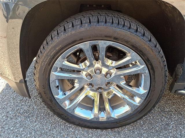 used 2020 GMC Yukon XL car, priced at $29,572