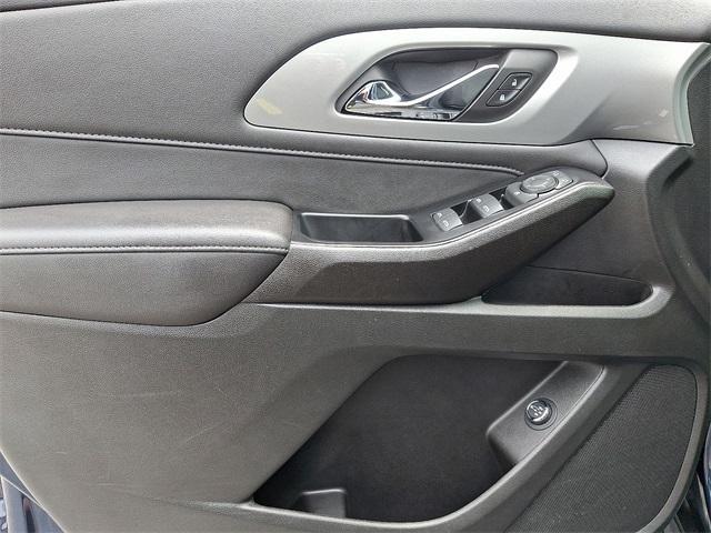 used 2022 Chevrolet Traverse car, priced at $29,729