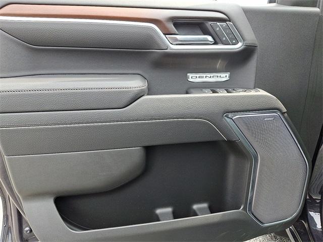 new 2025 GMC Sierra 1500 car, priced at $75,390