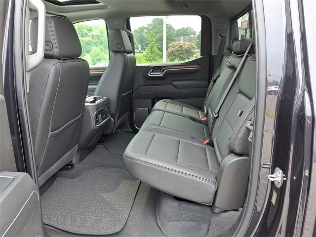 new 2025 GMC Sierra 1500 car, priced at $75,390