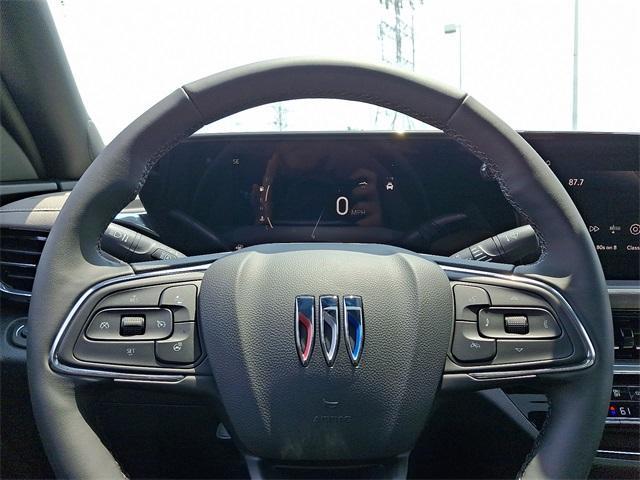 new 2025 Buick Envista car, priced at $31,149