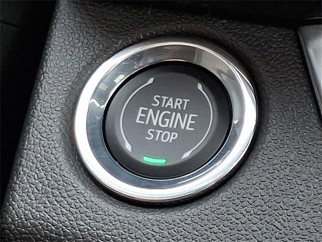 new 2025 Buick Envista car, priced at $31,149