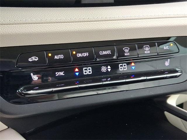 used 2022 Buick Envision car, priced at $26,893