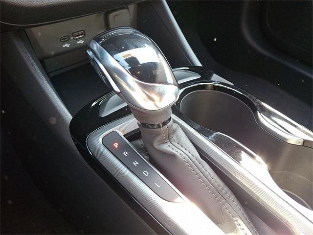 new 2025 Buick Envista car, priced at $26,206
