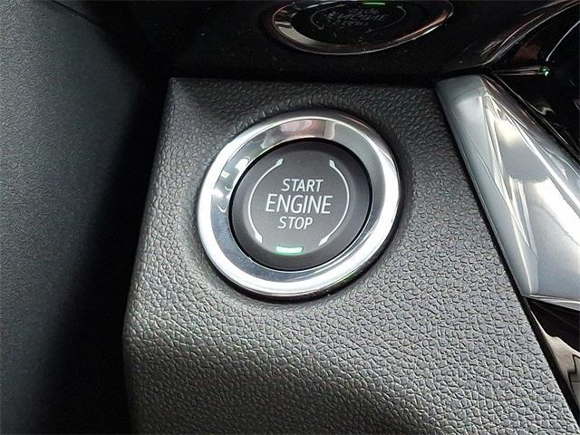 new 2025 Buick Envista car, priced at $28,877