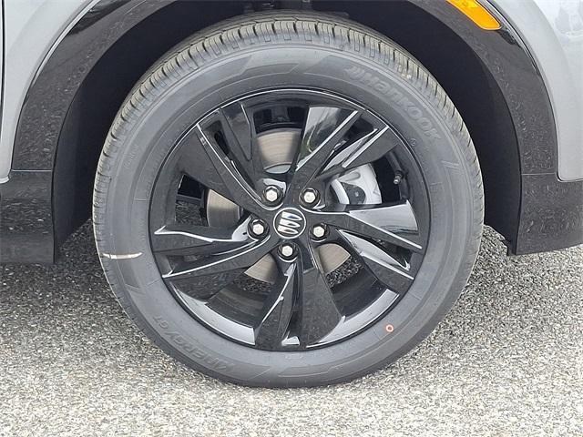 new 2025 Buick Encore GX car, priced at $31,425
