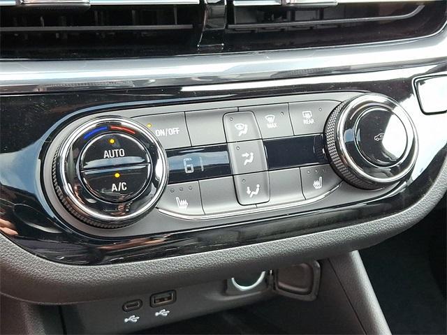 new 2025 Buick Envista car, priced at $28,877