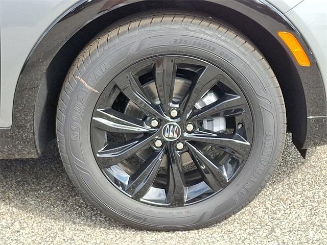 new 2025 Buick Envista car, priced at $28,877