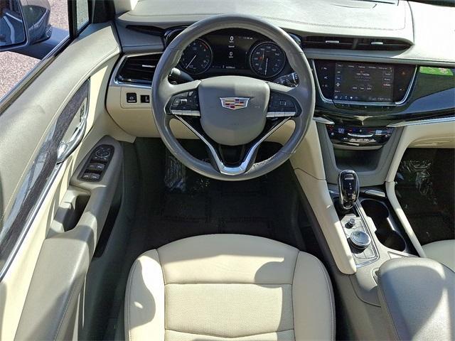 used 2020 Cadillac XT6 car, priced at $25,995