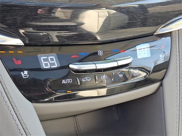 used 2020 Cadillac XT6 car, priced at $25,995