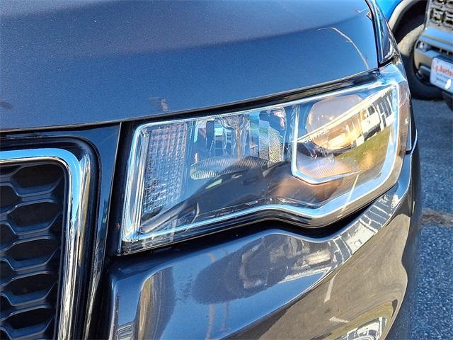 used 2017 Jeep Grand Cherokee car, priced at $14,080