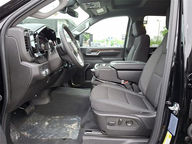 new 2025 GMC Sierra 2500 car, priced at $70,277
