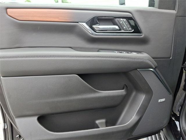 new 2025 GMC Yukon XL car, priced at $98,374