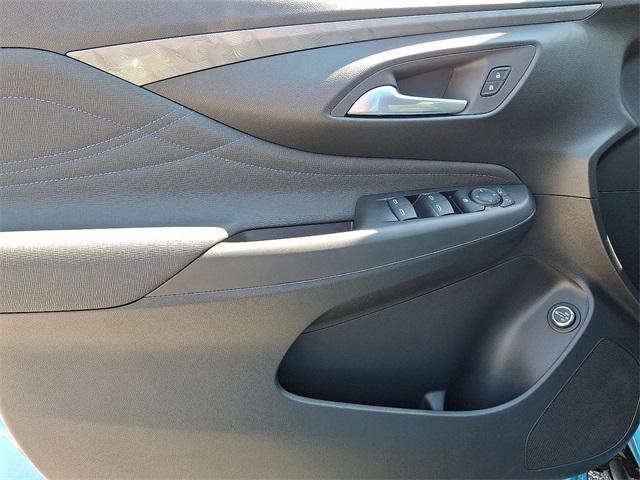 new 2025 Buick Envista car, priced at $28,877