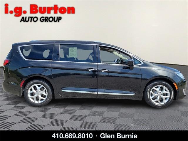 used 2017 Chrysler Pacifica car, priced at $18,999