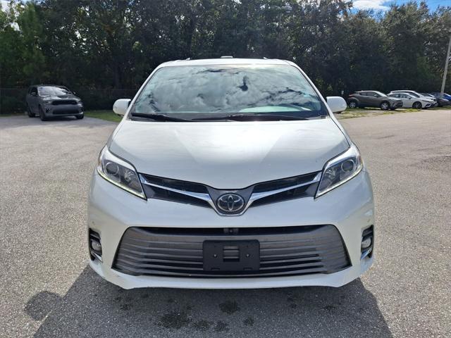 used 2018 Toyota Sienna car, priced at $28,900