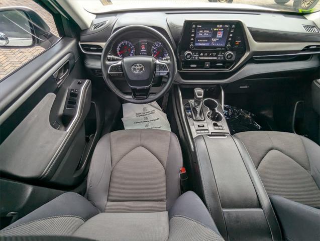 used 2020 Toyota Highlander car, priced at $28,981