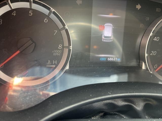used 2020 Toyota Highlander car, priced at $28,200