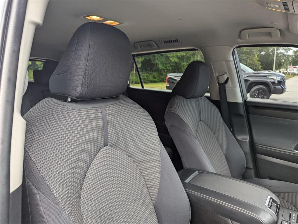 used 2020 Toyota Highlander car, priced at $26,981