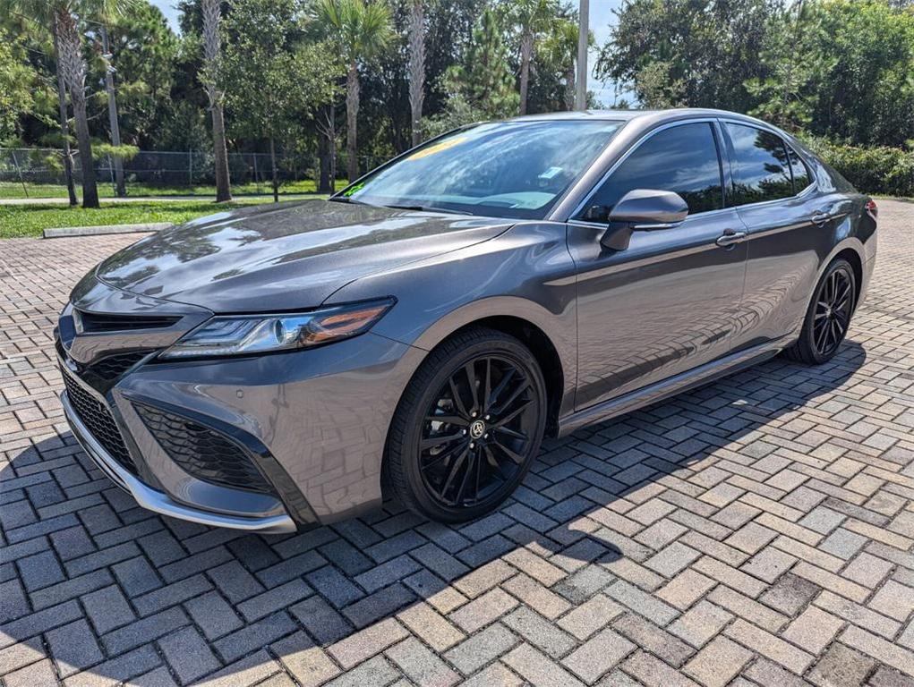 used 2024 Toyota Camry Hybrid car, priced at $31,577