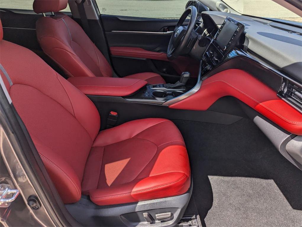 used 2024 Toyota Camry Hybrid car, priced at $31,577