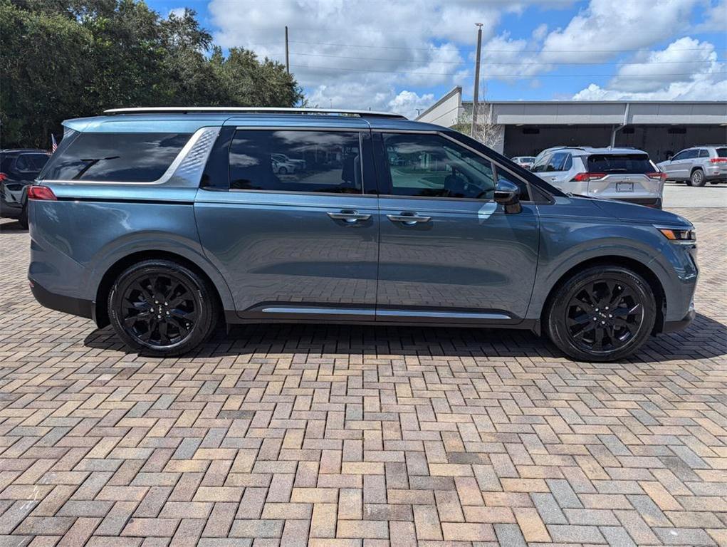 used 2024 Kia Carnival car, priced at $41,361