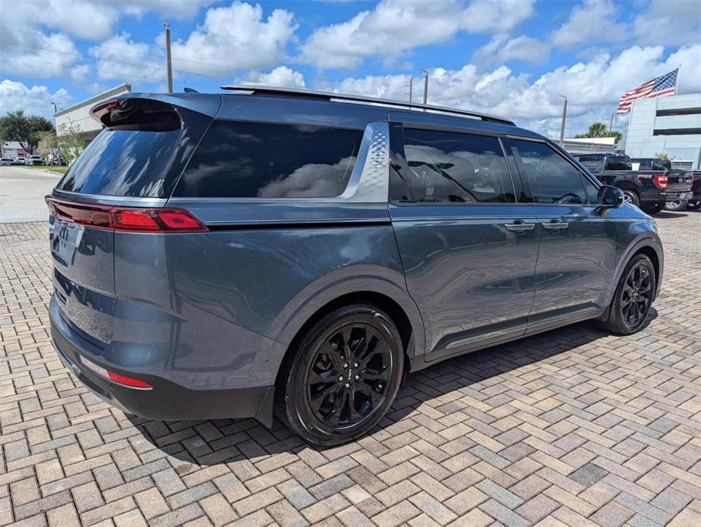 used 2024 Kia Carnival car, priced at $41,361