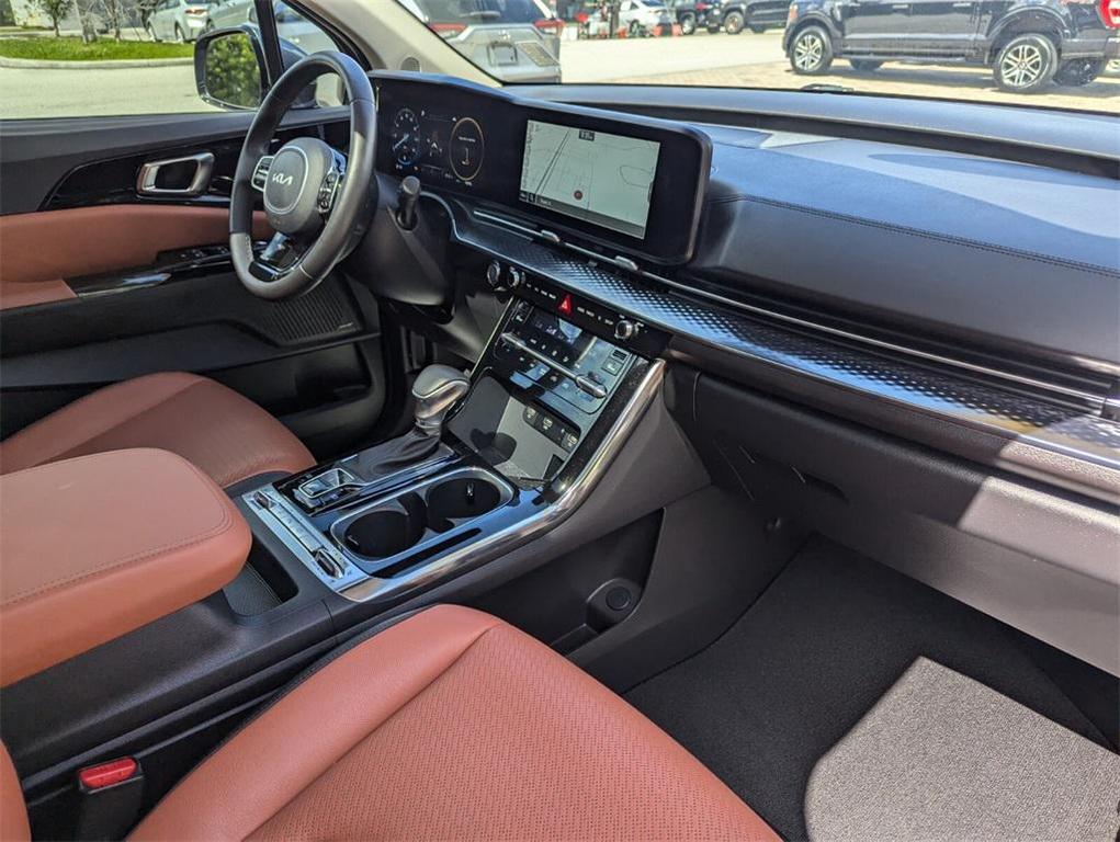 used 2024 Kia Carnival car, priced at $41,361