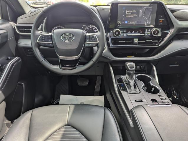 used 2024 Toyota Highlander car, priced at $48,891