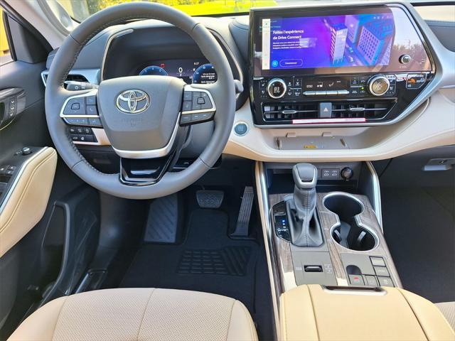 new 2024 Toyota Highlander car, priced at $54,170