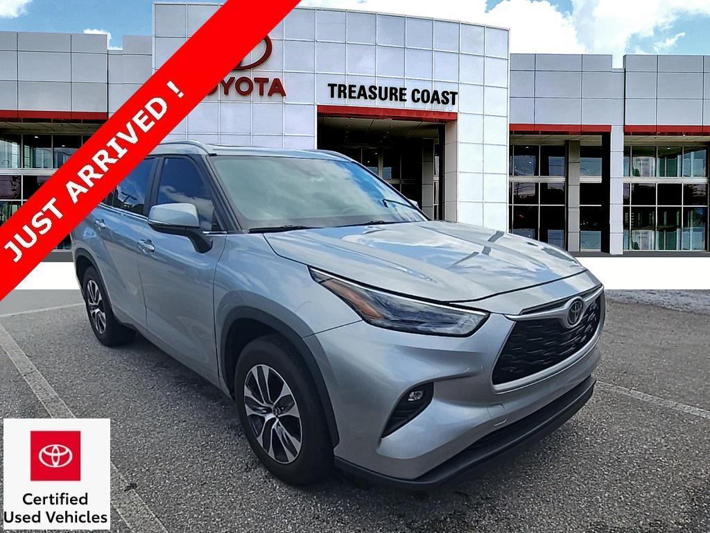used 2023 Toyota Highlander car, priced at $36,901