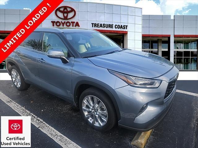 used 2022 Toyota Highlander car, priced at $36,900
