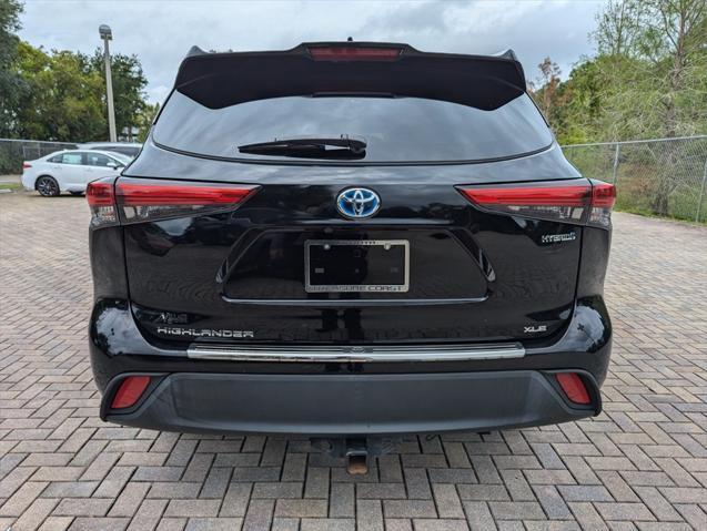 used 2022 Toyota Highlander Hybrid car, priced at $41,997