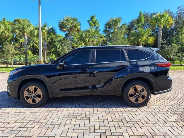 used 2023 Toyota Highlander Hybrid car, priced at $42,997