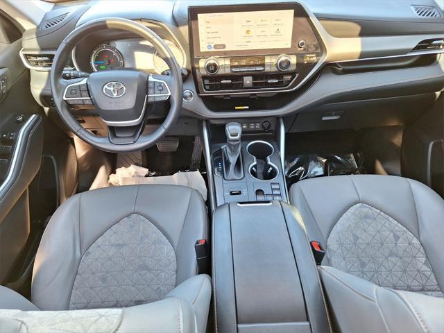 used 2023 Toyota Highlander Hybrid car, priced at $42,997