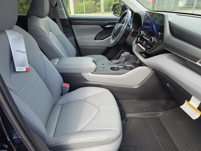 new 2025 Toyota Highlander car, priced at $47,680