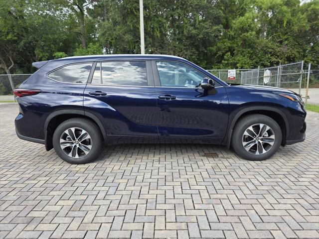 new 2025 Toyota Highlander car, priced at $47,680