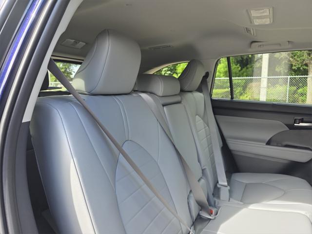 new 2025 Toyota Highlander car, priced at $47,680