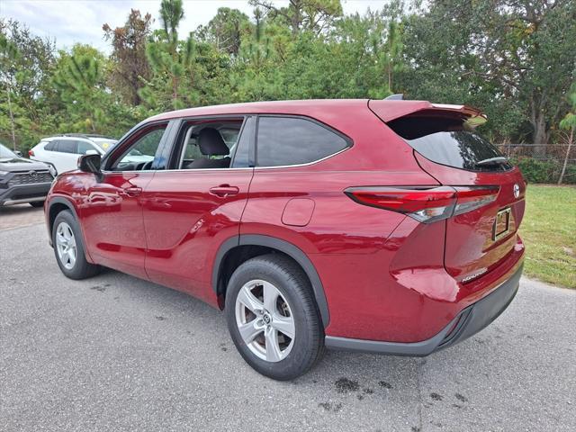 used 2022 Toyota Highlander car, priced at $29,900