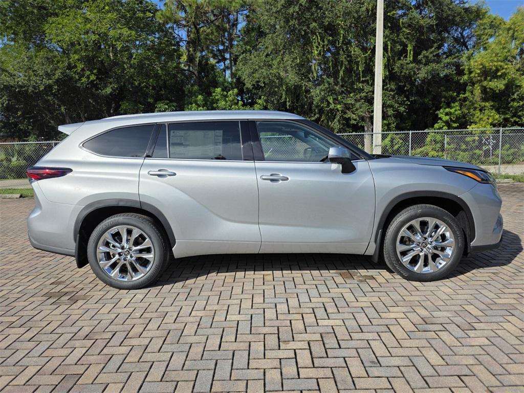 new 2025 Toyota Highlander car, priced at $51,810