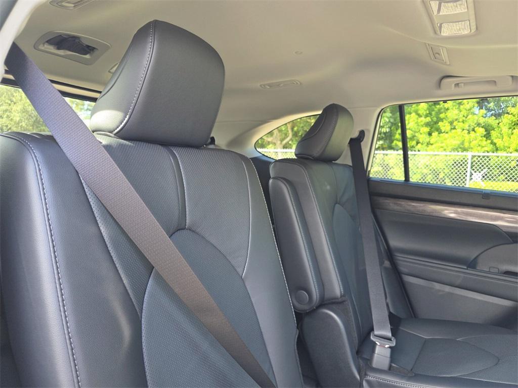 new 2025 Toyota Highlander car, priced at $51,810