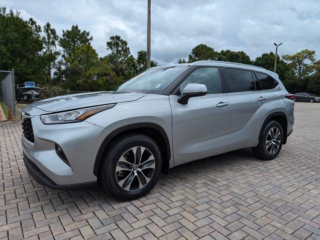 used 2020 Toyota Highlander car, priced at $37,997