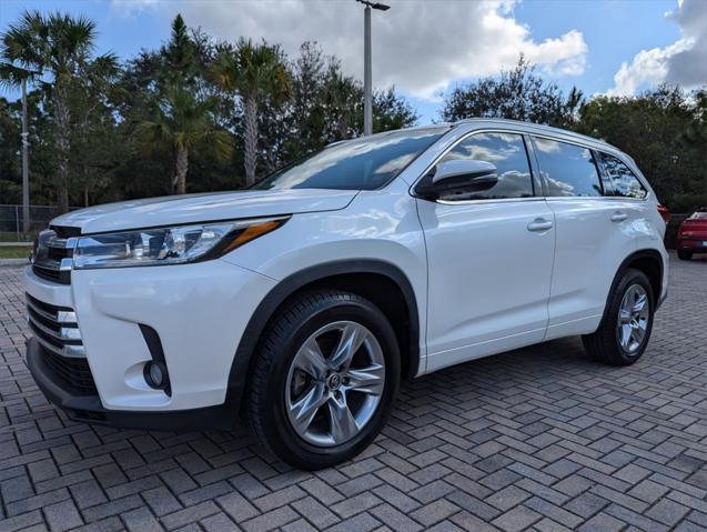 used 2017 Toyota Highlander car, priced at $26,900