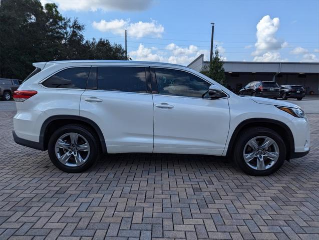 used 2017 Toyota Highlander car, priced at $26,900