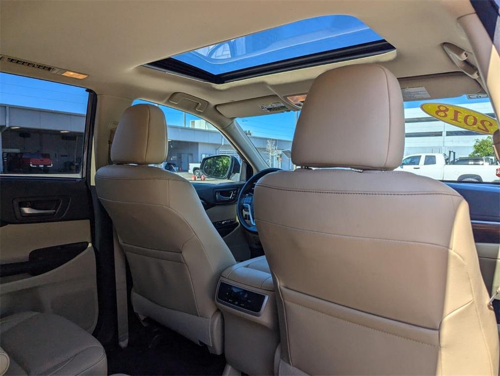 used 2018 Toyota Highlander car, priced at $26,402