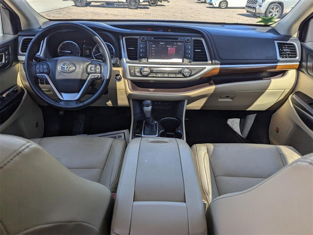 used 2018 Toyota Highlander car, priced at $26,402
